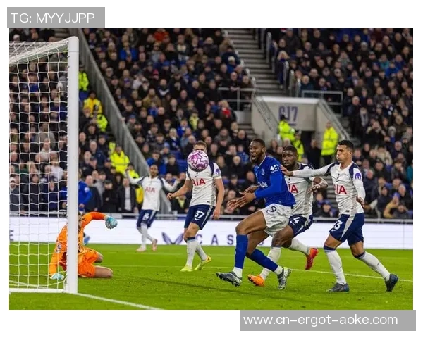 曼城大胜水晶宫,持续紧追阿森纳,维拉成为搅局者丨记者调查